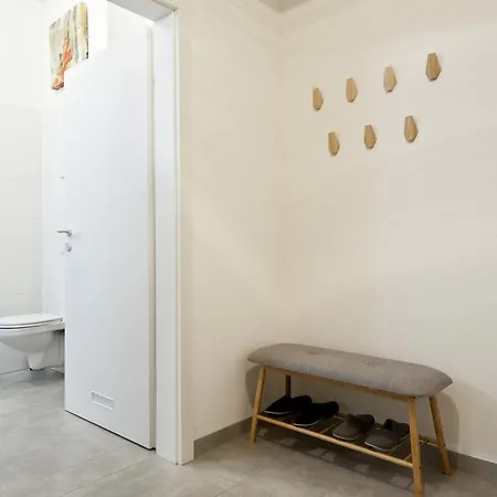 City-apartment Neubaugasse شقة *